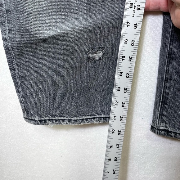 American Eagle Distressed Highest Rise Mom Jeans Womens 12 Short Black 2312 - Picture 7 of 11